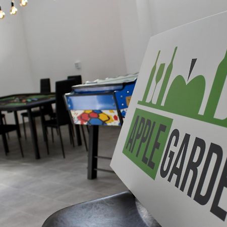 Applegarden Villa Debrecen Eksteriør bilde