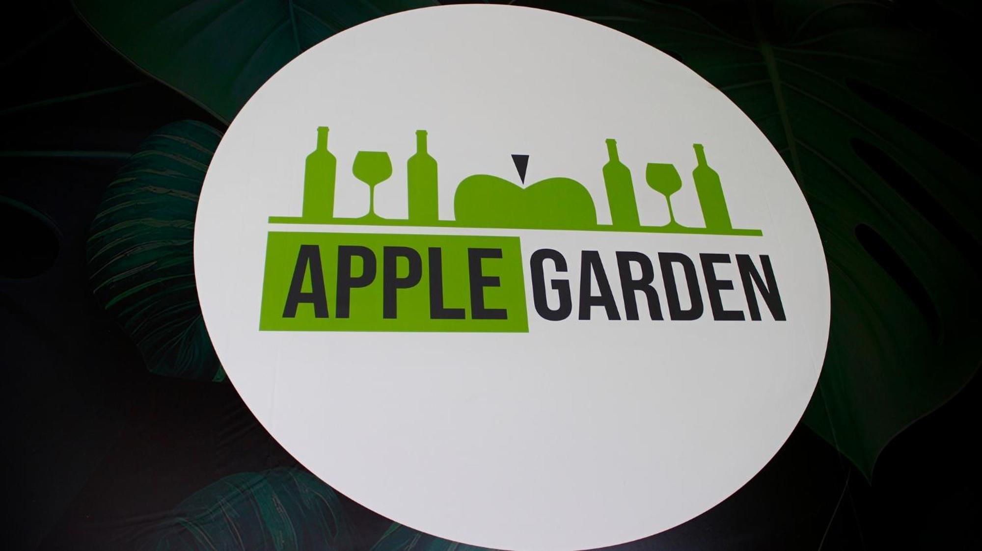 Applegarden Villa Debrecen Eksteriør bilde
